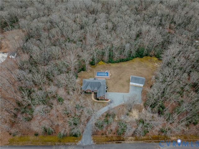 2137 Ettington Ln, Mechanicsville, VA 23111