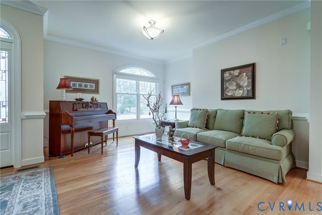 2137 Ettington Ln, Mechanicsville, VA 23111