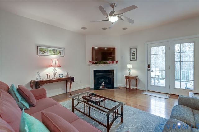 2137 Ettington Ln, Mechanicsville, VA 23111