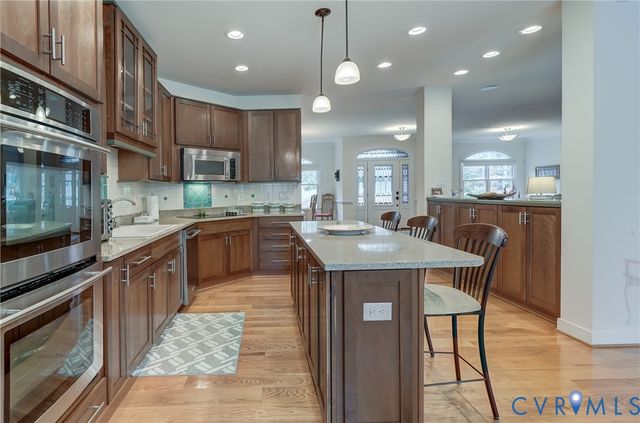 2137 Ettington Ln, Mechanicsville, VA 23111