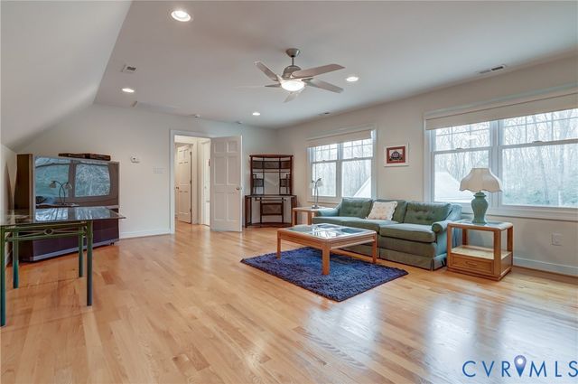 2137 Ettington Ln, Mechanicsville, VA 23111