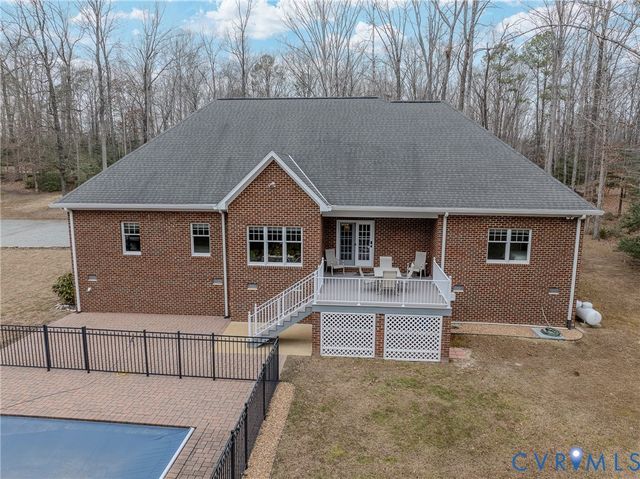 2137 Ettington Ln, Mechanicsville, VA 23111