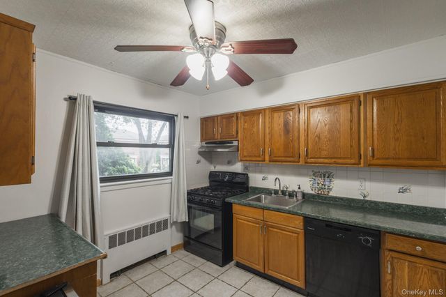 74-81 220th Street 094B1, Bayside, NY 11364