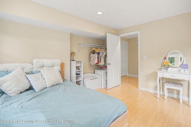1817 Elk Lane, Okemos, MI 48864