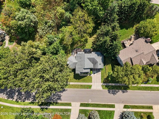 1817 Elk Lane, Okemos, MI 48864
