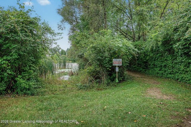 1817 Elk Lane, Okemos, MI 48864
