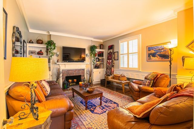 1041 Great Pond Rd 4, North Andover, MA 01845