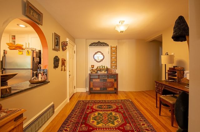 1041 Great Pond Rd 4, North Andover, MA 01845