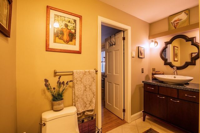 1041 Great Pond Rd 4, North Andover, MA 01845