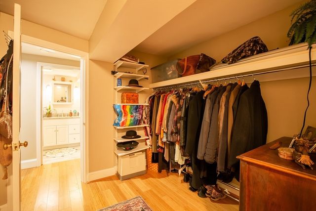 1041 Great Pond Rd 4, North Andover, MA 01845