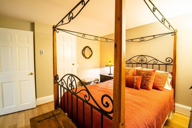 1041 Great Pond Rd 4, North Andover, MA 01845