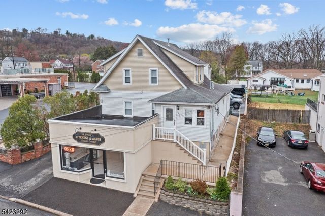 190 Stevens Ave, Cedar Grove Twp., NJ 07009