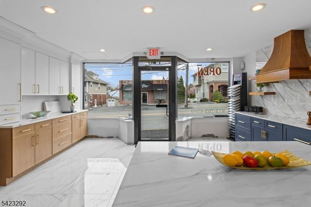 190 Stevens Ave, Cedar Grove Twp., NJ 07009