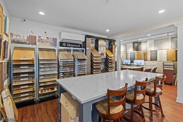 190 Stevens Ave, Cedar Grove Twp., NJ 07009