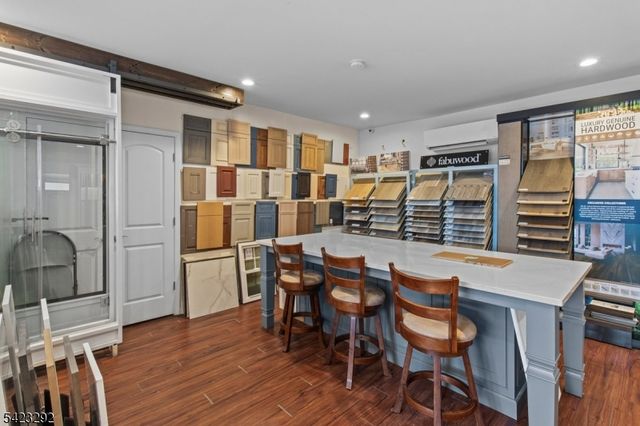 190 Stevens Ave, Cedar Grove Twp., NJ 07009