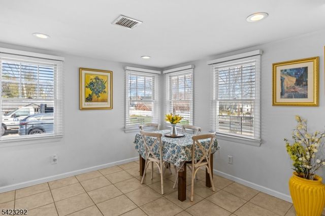 190 Stevens Ave, Cedar Grove Twp., NJ 07009