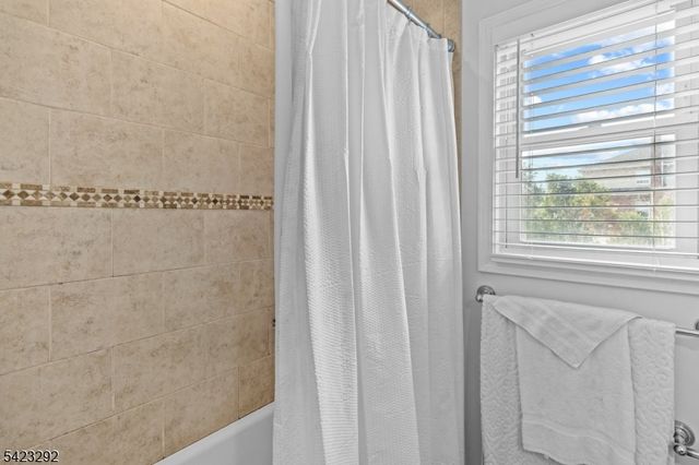 190 Stevens Ave, Cedar Grove Twp., NJ 07009