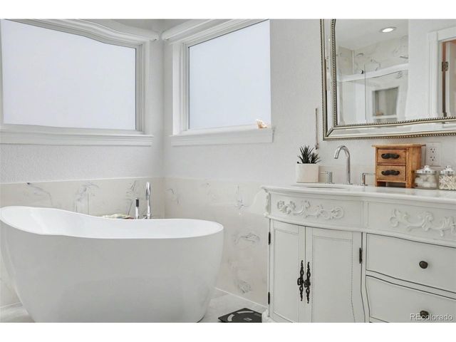 7006 S Garrison St, Littleton, CO 80128