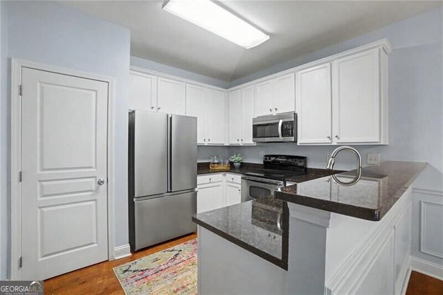 219 Stone Park Drive, Woodstock, GA 30188