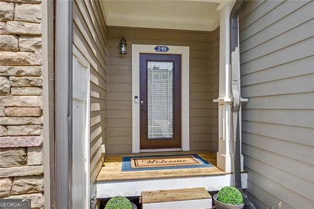 219 Stone Park Drive, Woodstock, GA 30188