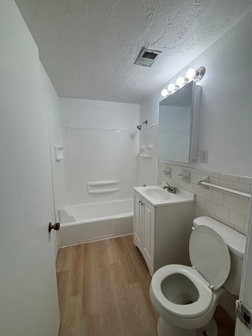 707 Bedford Street 9, Abington, MA 02351