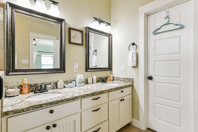 956 Townsend, Crystal Beach, TX 77650