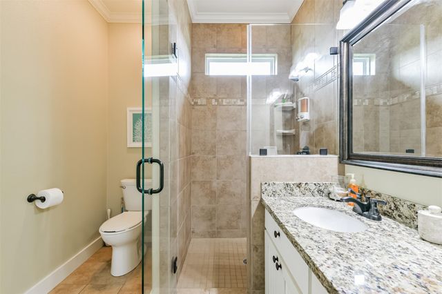 956 Townsend, Crystal Beach, TX 77650