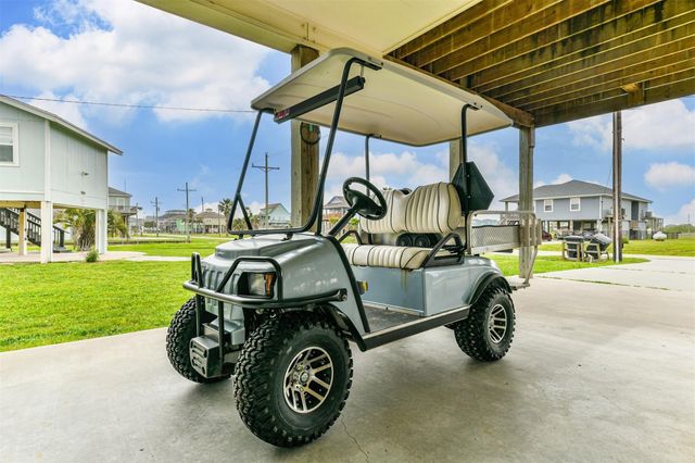 956 Townsend, Crystal Beach, TX 77650