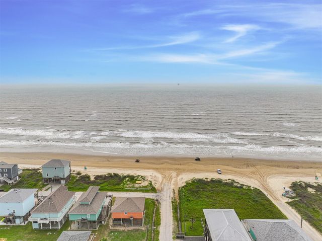 956 Townsend, Crystal Beach, TX 77650