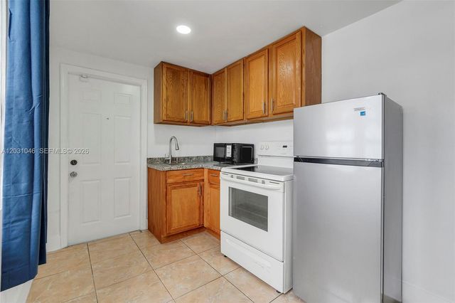 6101 SW 24th Street 2, Miramar, FL 33023