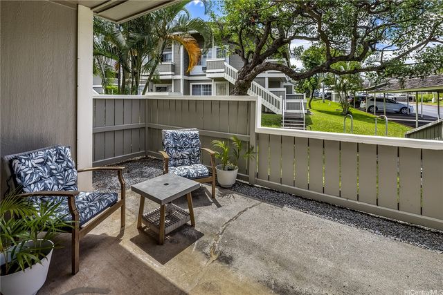 94-1351 Kulewa Loop 17D, Waipahu, HI 96797
