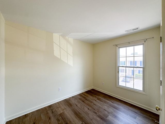 1026 COMMERCIAL CT, Harrisonburg, VA 22802