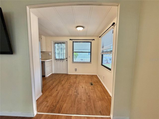 121 DOGWOOD TRAIL, Leesburg, FL 34748