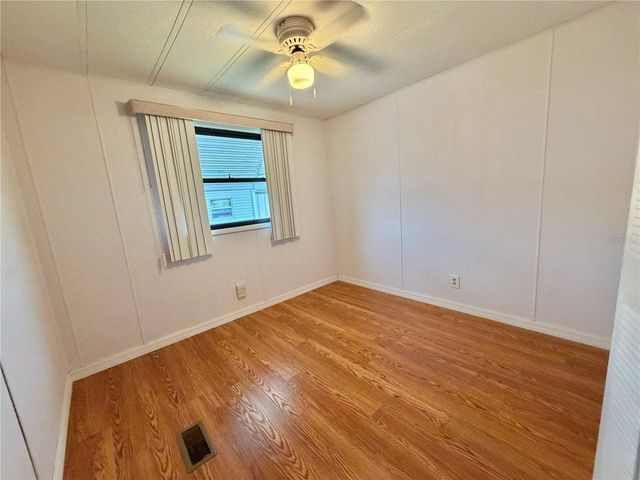 121 DOGWOOD TRAIL, Leesburg, FL 34748