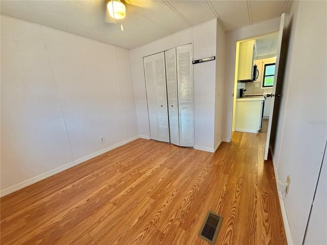 121 DOGWOOD TRAIL, Leesburg, FL 34748