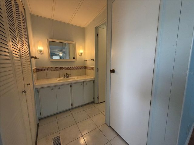 121 DOGWOOD TRAIL, Leesburg, FL 34748