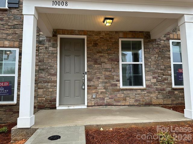 10008 Hemmingway Place, Charlotte, NC 28227