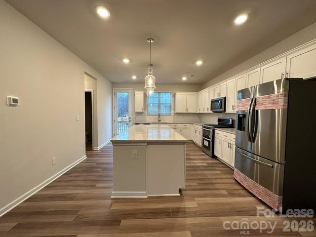 10008 Hemmingway Place, Charlotte, NC 28227