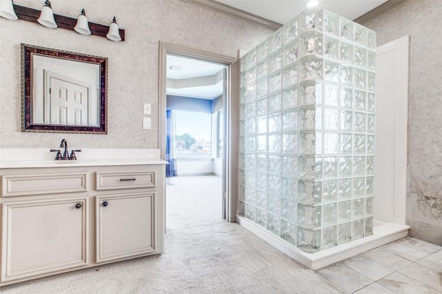 13661 Lakeside Place Drive, Willis, TX 77318