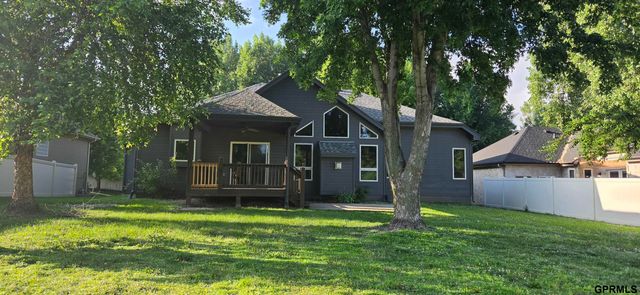 19921 Farnam Street, Omaha, NE 68022