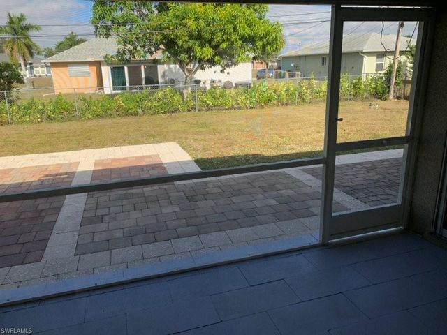 703 SW 22nd ST, Cape Coral, FL 33991