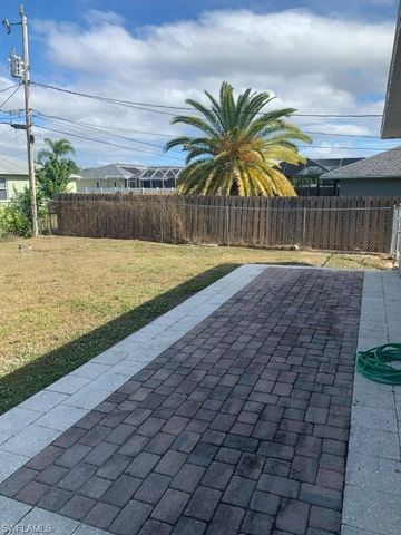 703 SW 22nd ST, Cape Coral, FL 33991