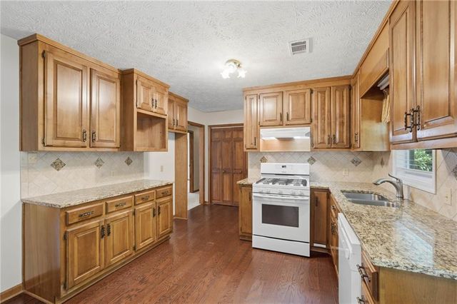 4920 Mccoy Circle, Cumming, GA 30040
