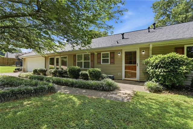 4920 Mccoy Circle, Cumming, GA 30040