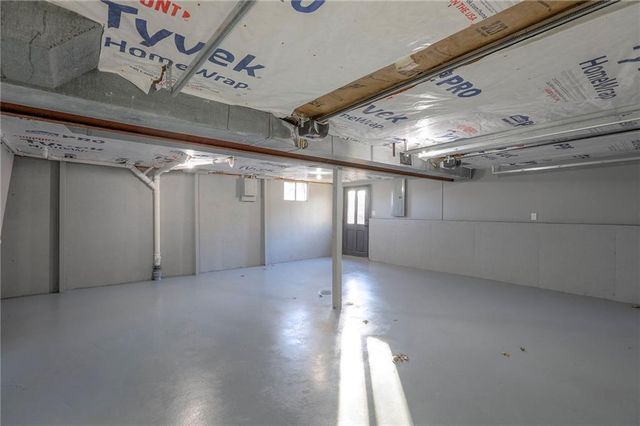 18303 E 7th Street N, Independence, MO 64056