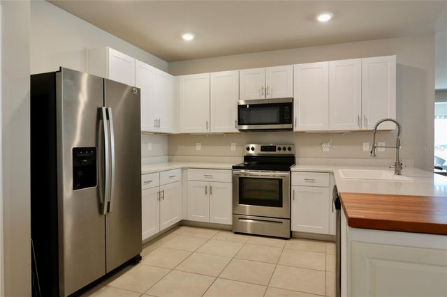 25161 E LENOX CIRCLE, Punta Gorda, FL 33950