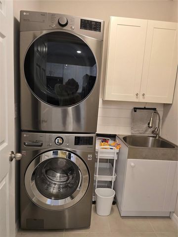 25161 E LENOX CIRCLE, Punta Gorda, FL 33950