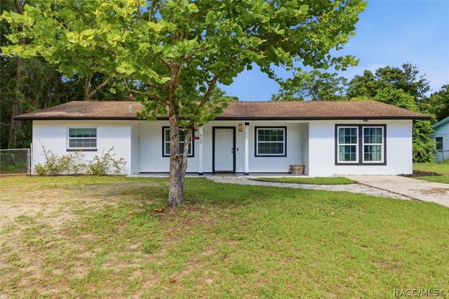 420 S Hibiscus Avenue, Crystal River, FL 34429