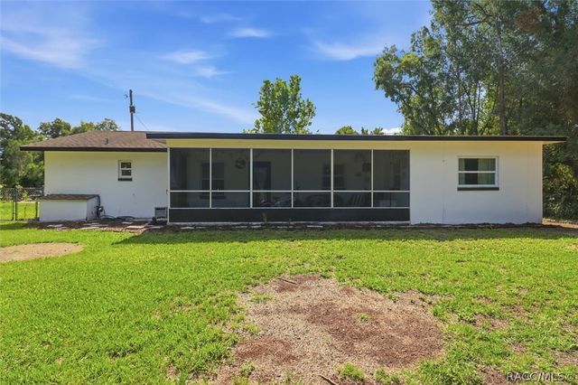 420 S Hibiscus Avenue, Crystal River, FL 34429