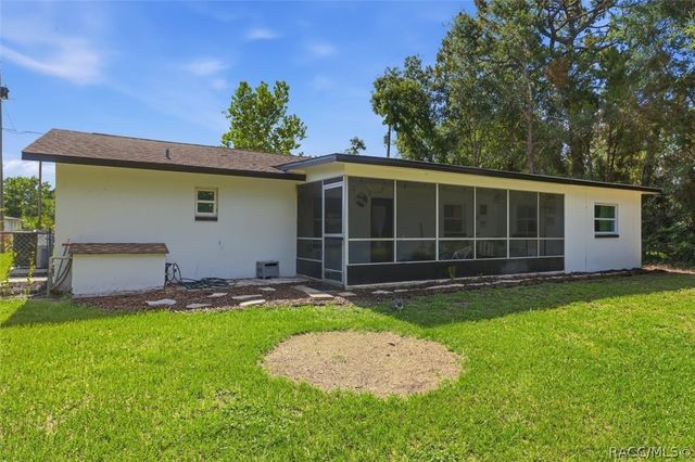 420 S Hibiscus Avenue, Crystal River, FL 34429